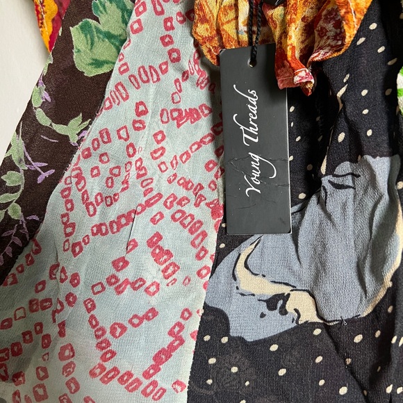 Patchwork Ruffled Blouse - Picture 6 of 8